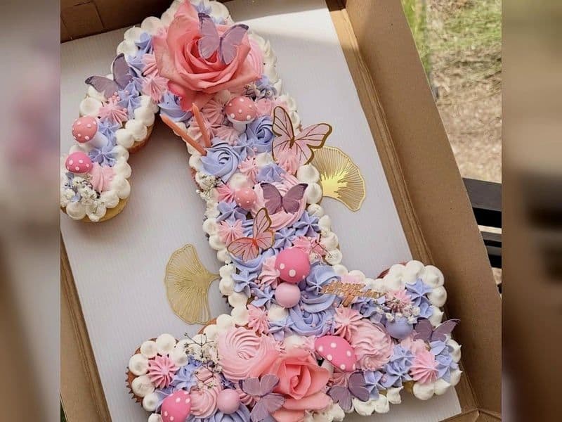 Large Letter or Number Cupcake Cake