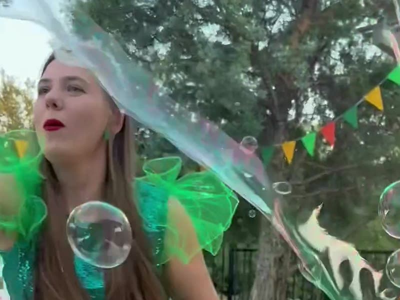 Premium Bubble Show