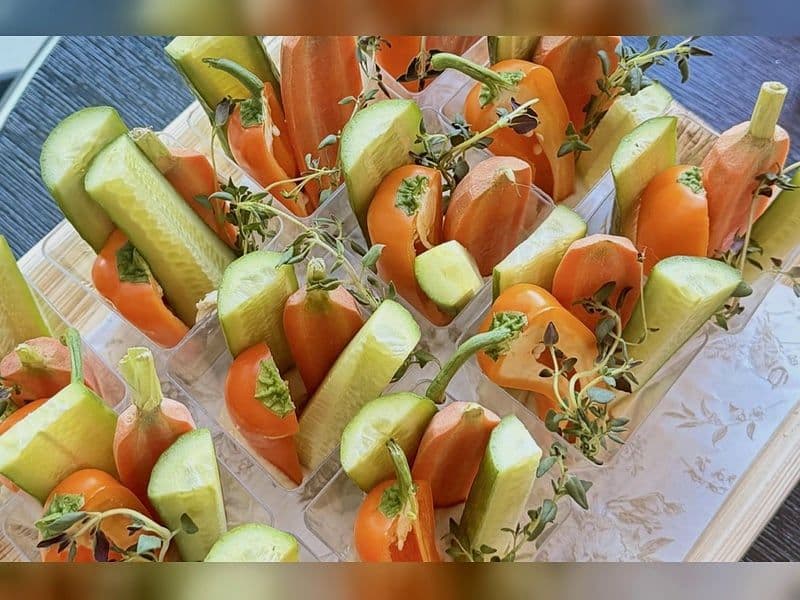 Veggie Cups with Hummus
