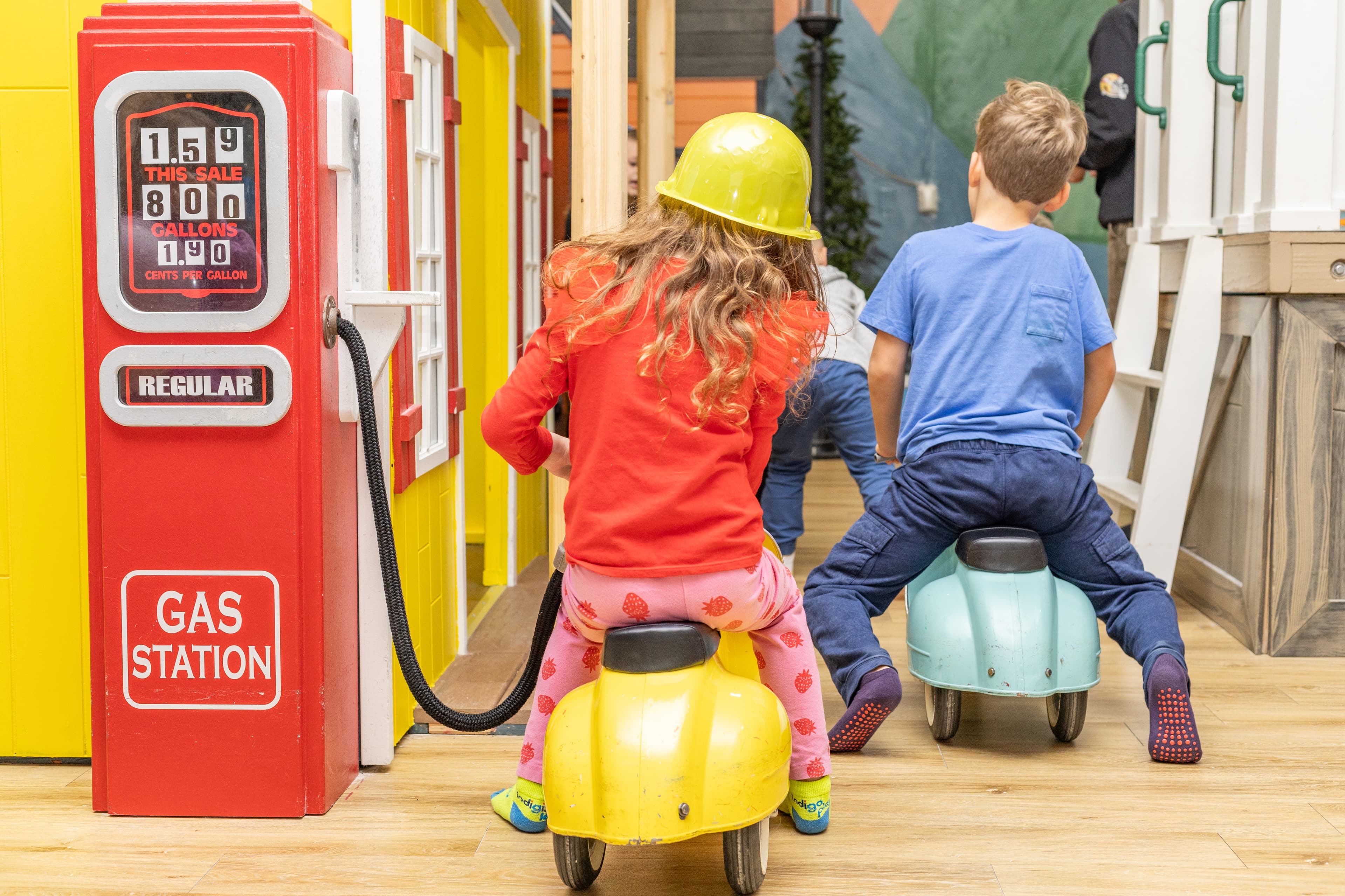 Gas Station playhouse at Pikopye's Town